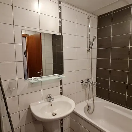 Gardens Seasons Pm Apartament Borowec